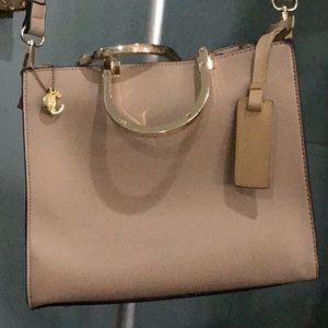 Handbag for the smart dresser...